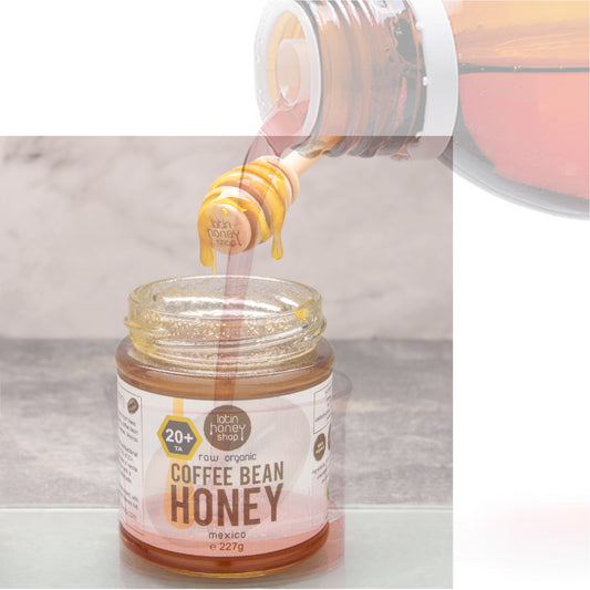 Varför aktiv honung är bättre för dig än hostsirap