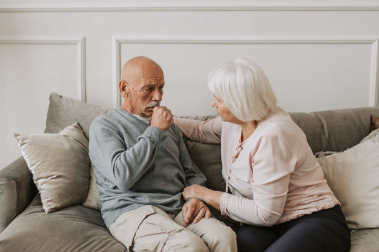 äldre par som lider av lunginflammation